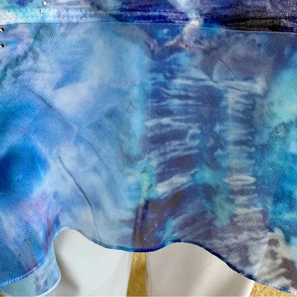 Jess & Jane blue watercolor embellished tunic top - Picture 5 of 10